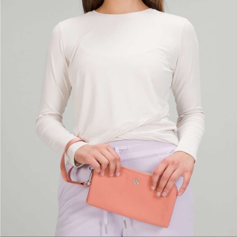 NWT Lululemon Now and Always Pouch Wrist Clutch Pink Savanna